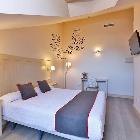 Hostal La Chata By Vivere Stays San Ildefonso ภายนอก รูปภาพ